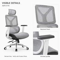 Chaise de bureau gris entièrement en maille avec cadre blanc, support lombaire divisé, appui-tête et base à roulettes polies pour mobilier de bureau