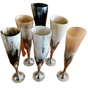 Vasos de cerveza FUNDIDOS DE Latón chapado en oro ecológicos de alta calidad, diseño novedoso, copas de vino y cuernos para beber - Product Image 1