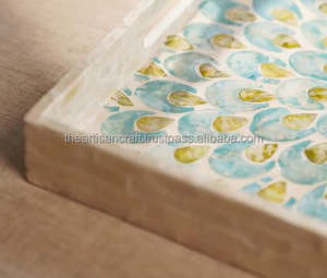 Bandeja Cuadrada de Nácar Azul y Verde - Bandeja Decorativa Moderna y Duradera Hecha a Mano para Bodas y Decoración del Hogar - Product Image 2