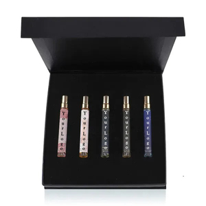 Vente en gros de mini-parfums pour femmes 10ml/30ml, ensembles de voyage, design personnalisé, senteurs fraîches d'agrumes et florales, mini-parfums de poche OEM ODM - Product Image 4