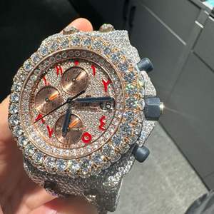 Reloj de Diamantes Moissanite DEF de Alta Calidad, Estilo Hip Hop, con Diamantes Incoloros, Caja de Aleación de 40 mm, Movimiento de Cuarzo - Product Image 4