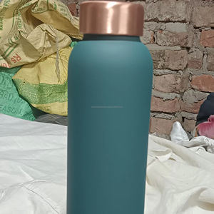 100% bouteille en cuivre Friendly Indian Copper Bottle Kitchen and Tabletop Drinkware Bouteilles d'eau en métal pur cuivre - Product Image 1