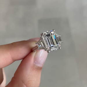 Emerald Cut Lab-Grown <b>Diamond</b> Engagement Wedding <b>Ring</b> 1 Carat Yellow Gold 14k Luxury IGI Certified Party - Product Image 2