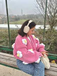 Pink Hand Knitted Puff Sleeve Sweater With Daisy Flowers Crew Neck Women's Autumn Pullover Sweet Style Thick Acrylic Knitwear - Product Image 2