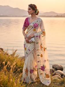ผ้าซารีลายพิมพ์ Star Georgette พร้อมงานปัก Kacchi Gota แบบหนัก  ชุดเสื้อโมโนแบบไม่เย็บสำเร็จ สำหรับผู้หญิง สไตล์โมเดิร์น เหมาะสำหรับงานปาร์ตี้ งานแต่งงาน และชุดพื้นเมือง - Product Image 2