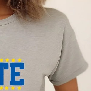 เสื้อยืดฤดูร้อน Sigma Gamma Rho VOTE สีเทาเฮเทอร์ สำหรับผู้หญิง ลายกราฟิกสมาคมนักศึกษากรีก แขนสั้น คอกลม ผ้าฝ้าย เป็นมิตรกับสิ่งแวดล้อม - Product Image 6