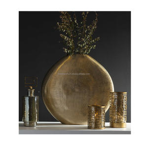 Florero de metal fino alto hecho a mano de calidad superior, diseño moderno de aluminio para bodas elegantes, fiestas y eventos, decoración - Product Image 1