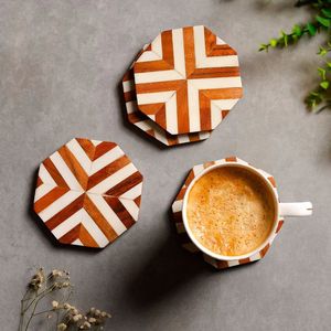 Ensemble de sous-verres carrés en bois modernes avec motif de feuilles, tapis de table antidérapants pour la décoration de la table à café et à manger - Product Image 1
