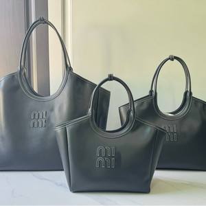 กระเป๋าหนัง PU รุ่นใหม่ ดีไซน์เฉพาะตัว ความจุเยอะ แฟชั่นระดับไฮเอนด์ สะพายไหล่ ถือได้ สะพายข้าง เหมาะสำหรับไปเที่ยวทะเล สำหรับผู้หญิง - Product Image 1