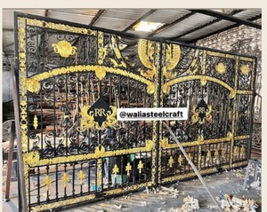 Elegante Puerta Principal de Hierro Forjado con Acabado Dorado, Puerta Decorativa con Detalles Fundidos para Uso Residencial y Comercial - Product Image 2