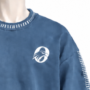 Sweat-shirt décontracté pour homme en denim bleu avec bordure cousue, effet usé, col rond, coupe ample, manches longues, style streetwear - Product Image 5
