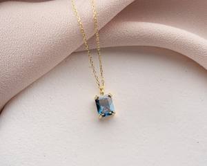 Collar con Colgante de Tanzanita Azul, Piedra de Tanzanita Azul Océano, Plata de Ley 925, Cadena Chapada en Oro de 14K, Joyería Rectangular Elegante - Product Image 1