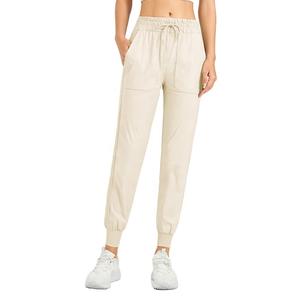 Pantalon de jogging femme personnalisé à prix abordable, taille élastique et chevilles ajustables, en coton - Product Image 1