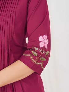 Ensemble élégant de kurta en coton ethnique pour femmes avec dupatta brodée et pantalon culotte - Product Image 5