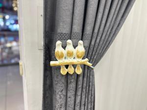 Attaches de rideaux design 3 oiseaux, idéales pour la décoration de salon et d'occasions spéciales, ajoutent de l'élégance et du charme à votre espace de vie principal. - Product Image 5