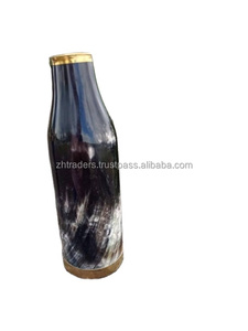 Polished Eco-Friendly Buffalo Horn Handicraft <b>Flask</b> for Medieval Cosplay Outdoor Use with Custom Design Available for Wholesale - Product Image 4