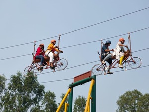 Équipement professionnel de cyclisme aérien multiplateforme pour parcours Sky Cycle, attraction de cyclisme aérien pour le tourisme écologique et l'aventure commerciale - Product Image 1