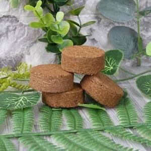 Disques de tourbe de coco naturelle de qualité supérieure pour le jardinage domestique, les pépinières commerciales et la culture professionnelle des plantes - Product Image 5