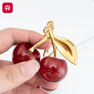 Kırmızı Kiraz Çanta Süsü, Kiraz Anahtarlık, Çantalar için Lüks ve Zarif Kristal Kiraz Süsü. - Product Image 4