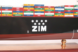 ZIM CHICAGO Container Ship Model Wooden Handcrafted Decorative Display Piece Classic Style - Product Image 4