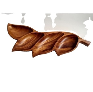 2024 ขายร้อนรูปดาวไม้ธรรมชาติอาหารอร่อยไม้เสิร์ฟถาดแผ่นสําหรับเสิร์ฟเครื่องเทศกล่องถาดเสิร์ฟราคาไม่แพง - Product Image 4