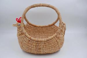 Panier à poules en jacinthe d'eau tressée, fait main, panier de rangement, vente en gros, écologique, fabriqué au Vietnam - Product Image 3
