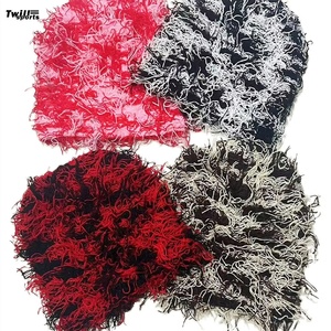 Bonnet en tricot duveteux bonnet crâne épais chaud hiver logo personnalisé bonnet pour unisexe - Product Image 2