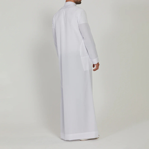 Vêtements islamiques haut de gamme, vente en gros sur mesure, polyester respirant léger de haute qualité, vêtements décontractés d'été, taille adulte, thobes pour hommes - Product Image 2