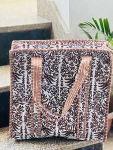 Bolso Tote de Algodón con Diseño Floral Bohemio, Asas a Rayas, Cierre de Cremallera, Gran Capacidad, Diseño Acolchado, Moda para Todas las Temporadas - Product Image 1