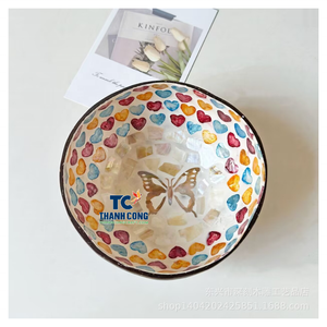 Partenaire Premium COCONUT BOWL Vietnam Vente en gros Prix abordables Forte offre avec bol fait à la main de styles de noix de coco - Product Image 1