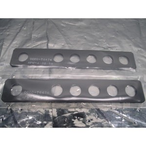 2 AMAT 0020-76474 BRKT, GEN <b>RACK</b>, CONNECTOR <b>PLATE</b> - Trusted Global Legacy Semiconductor Equipment and Parts at - Product Image 2