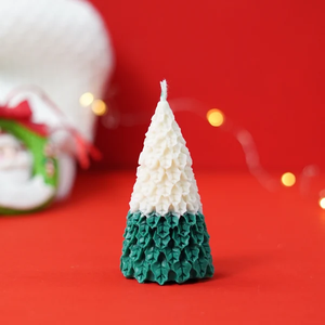 Velas de Soja Artesanales con Forma de Árbol de Navidad, Paquete de 2, Decoración Rústica para las Fiestas, Centro de Mesa Festivo, Regalo para el Hogar, Decoración de Mesa de Invierno - Product Image 1