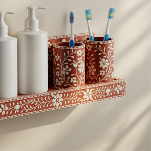 Organizador de Baño Artesanal con Incrustaciones Florales en Hueso, Estante de Vanidad Montado en la Pared con Dispensadores Dobles de Jabón y Portacepillos de Dientes - Product Image 4