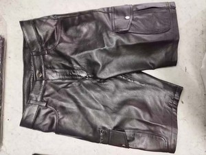 Pantalones Cortos de Cuero Premium para Hombre, Diseño Sólido de Alta Gama, Ajuste Cómodo, Ropa Casual de Calle, Moda de Verano, Resistentes al Viento - Product Image 4