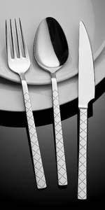 Juego de cubiertos de diseño arquitectónico armonioso, diseñado para mesas estructuradas, anfitriñaje moderno y comidas impecables. - Product Image 6