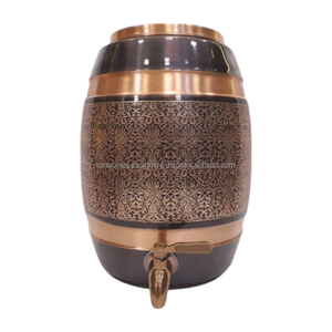 Distributeur d'eau en cuivre antique Matka de luxe en gros avec gravure en relief accrocheuse distributeur de stockage d'eau en cuivre - Product Image 3