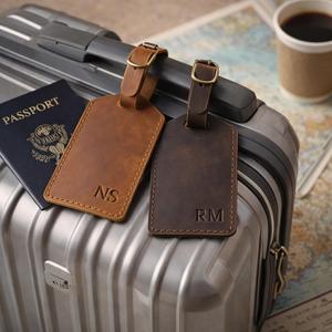 Étiquettes de bagage de luxe en cuir pleine fleur avec rabat de confidentialité, étiquettes nominatives pour valise, accessoires de voyage personnalisés en gros LMP-0152 - Product Image 6