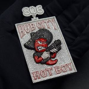 จี้ฮิปฮอปเงินแท้ 925 ชุบทอง 10K ประดับเพชรโมอิสซาไนต์แท้ ดีไซน์แบบ Iced Out สำหรับผู้ชาย พร้อมสร้อยคอแบบ 3D ชุบทอง - Product Image 3