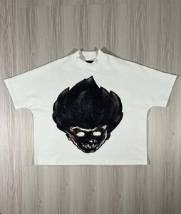 Camiseta de corte cuadrado de algodón pesado de 300GSM con logo personalizado, estilo streetwear, top corto gráfico oversize para hombre - Product Image 3