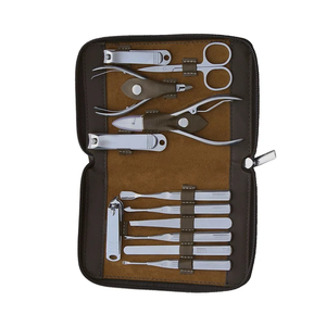 ชุดดูแลเล็บมือและเล็บเท้าสำหรับผู้ชาย คุณภาพดีที่สุด ผลิตจากสแตนเลสอย่างมืออาชีพ พร้อมตะไบเล็บ กรรไกรตัดเล็บ และที่ดันหนัง - Product Image 5