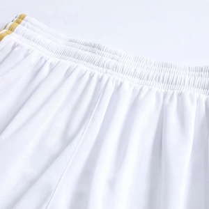 Ensembles d'uniformes de football personnalisés de haute qualité, nouveau design, maillots unisexes pour adultes, 100% polyester, séchage rapide, respirant, vente en gros OEM - Product Image 3