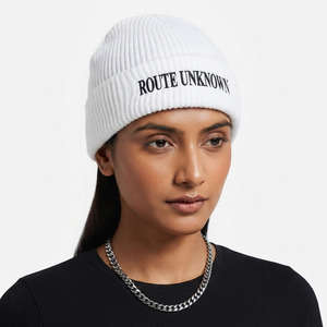 Bonnet en polaire premium pour femme, broderie personnalisée, chapeau d'hiver OEM ODM, bonnet d'hiver 100% laine, fabricant de bonnets pour femmes - Product Image 5