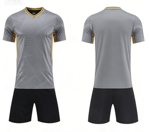 ชุดเสื้อฟุตบอลชายสีดำลายทองพร้อมกางเกงขาสั้น คอวี แขนสั้น ระบายเหงื่อได้ดี ทรงสปอร์ต เหมาะกับทุกฤดูกาล - Product Image 3