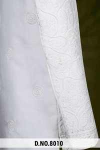 Elegante sherwani bordado con detalles de lentejuelas, cuello mandarín, largo hasta la rodilla, ropa étnica para bodas, festividades y ocasiones festivas. - Product Image 5