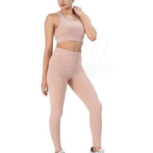 Ensemble de yoga pour femmes fabriqué au Pakistan à prix abordable, ensemble de yoga confortable pour femmes, vente en ligne d'ensembles de yoga pour femmes - Product Image 5