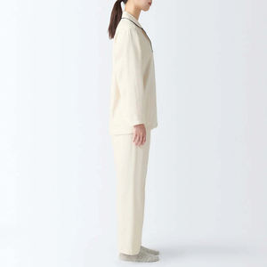 ชุดนอนผ้าฝ้ายคลาสสิกสำหรับผู้หญิง ชุดนอนสองชิ้น ชุดนอนหรูหรา สวมใส่สบาย ชุดลำลอง รับผลิตแบบ OEM ขายส่งจากโรงงาน - Product Image 4