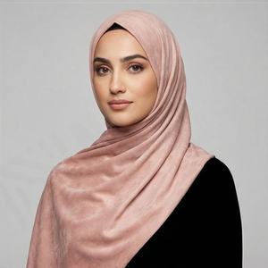 Élégant Voile Uni en Mousseline pour Femme Musulmane – Châle Long et Léger, Doux et Respirant pour la Prière Quotidienne et la Mode - Product Image 3