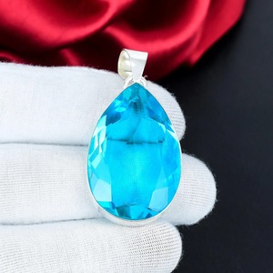 Colgante de Lujo con Topacio Azul Suizo en Forma de Pera, Plata de Ley 925, Joyería Hecha a Mano con Gema Facetada, Regalo para Mujer - Product Image 1