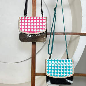 Sac à main pour femme de marque, nouveau modèle 2026, sac à main personnalisé, artisanal, en cuir de vache, sac bandoulière avec rabat à carreaux, style western - Product Image 4