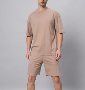 Ensemble deux pièces d'été pour hommes : T-shirt uni à manches courtes et short assorti, tenue streetwear personnalisée en tissu tricoté - Product Image 3